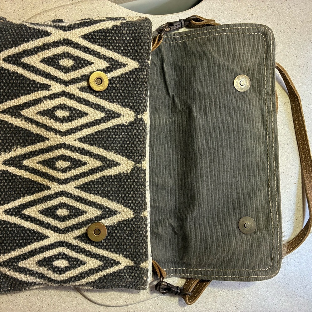 MYRA BAG Chic Gray and Brown Crossbody Bag - Picture 2 of 6